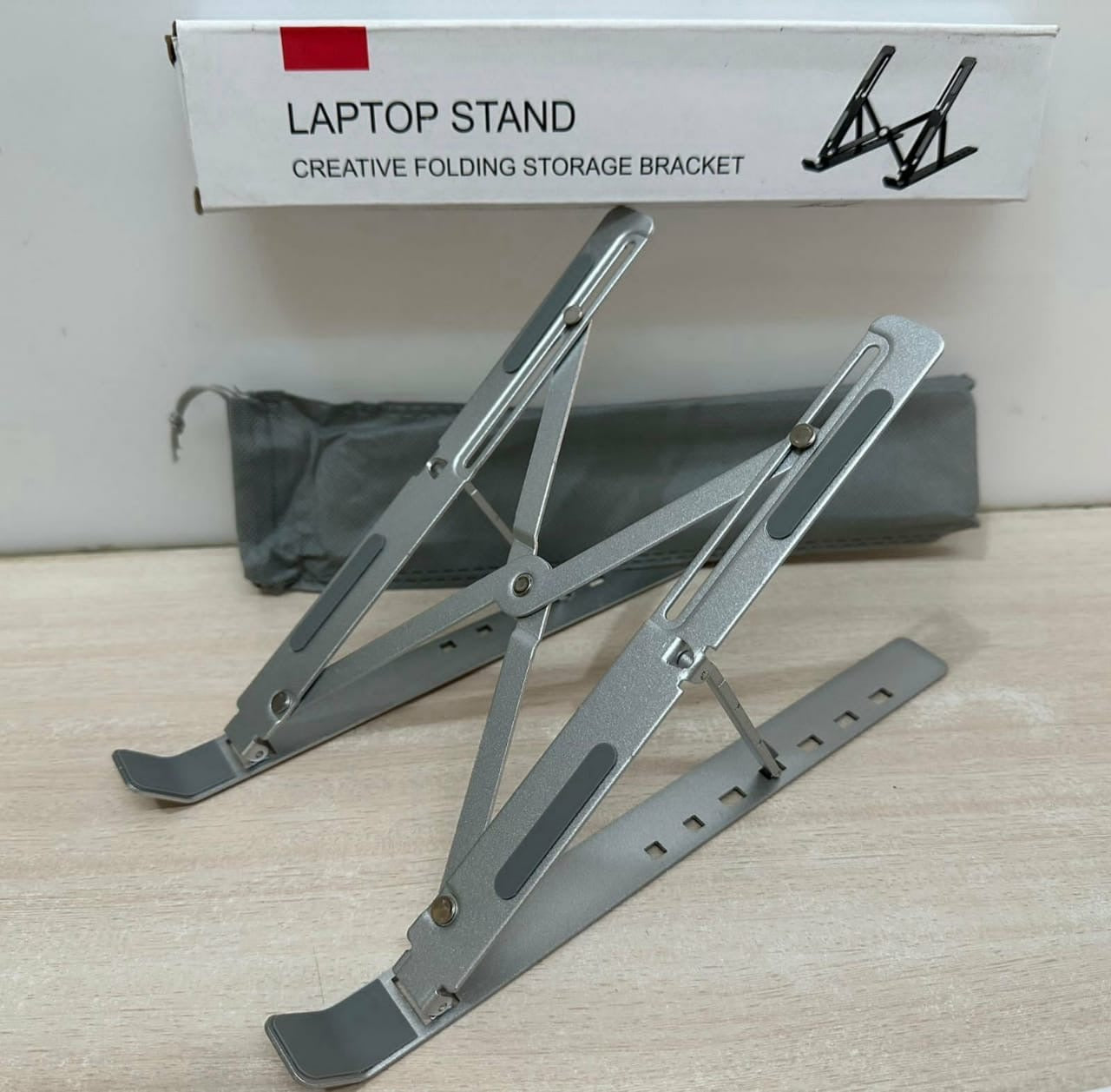 Laptop Stand Foldable Aluminum Alloy Laptop Holder with Adjustable Angles Portable for Notebook Computer Mobile Bracket Lifting Cooling Holder Non-slip